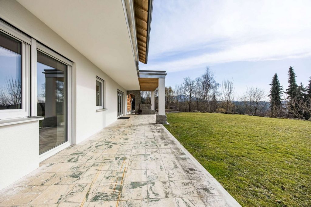 Terrasse in S&uuml;dwestausrichtung