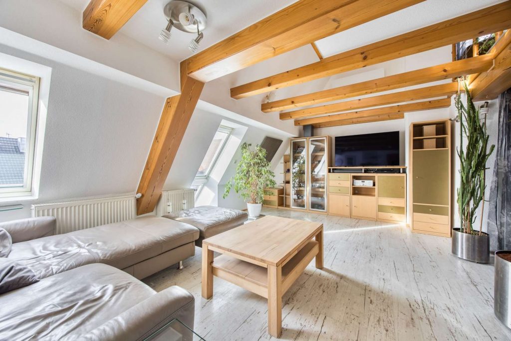 Wohnzimmer DG