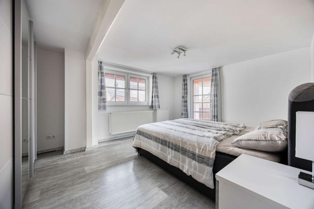Schlafzimmer OG